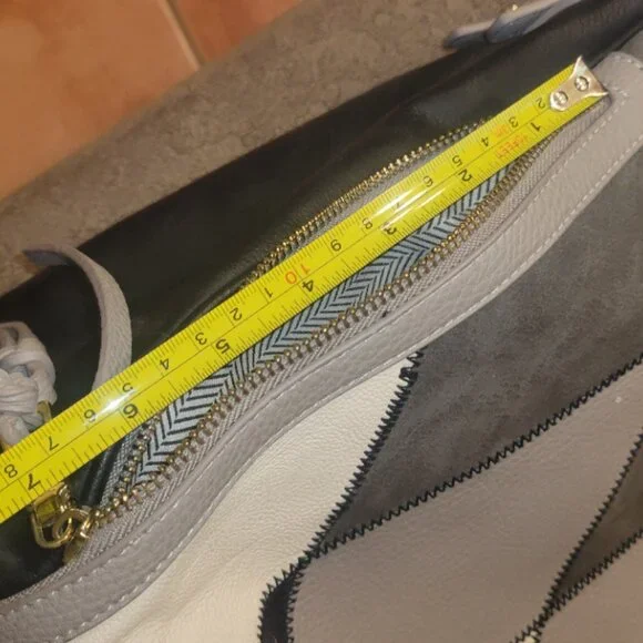 Steve Madden Black White and Gray large purse - Picture 10 of 12